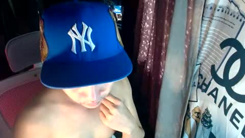 Snapshot of ralfhuge24 chatting on June 2026 06:49:02 AM ralfhuge24 online show from June 2026 06:49:02 AM