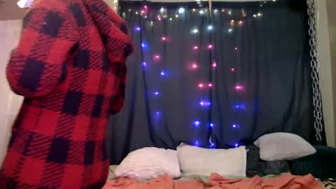 Snapshot of ramonaquinn chatting on January 2025 08:41:01 AM RAMONA Q online show from January 2025 08:41:01 AM