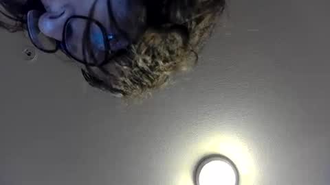    RAMONA Q   online show from December 2025 07:28:02 AM