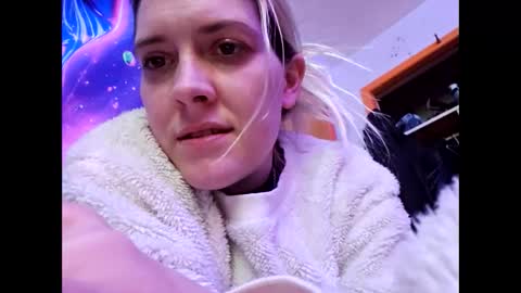 Snapshot of randcandy77 chatting on February 2025 07:28:01 PM Randcandy77 online show from February 2025 07:28:01 PM