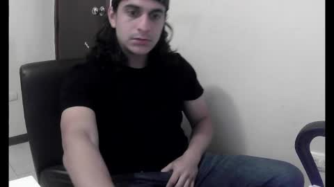 Snapshot of randomzombie chatting on April 2026 12:20:02 AM randomzombie online show from April 2026 12:20:02 AM