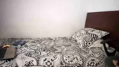 Snapshot of rangel_sex chatting on December 2024 01:37:01 AM Rangel and Lola online show from December 2024 01:37:01 AM