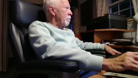 Snapshot of ranger1001 chatting on January 2025 09:22:01 PM ranger1001 online show from January 2025 09:22:01 PM