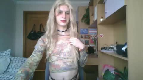 Snapshot of ranya_may chatting on March 2026 03:38:01 PM Ranya online show from March 2026 03:38:01 PM