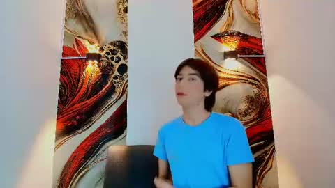 raphael_nyon1 online show from June 2026 03:53:01 AM
