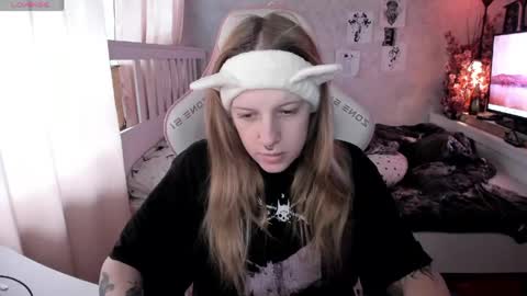 Snapshot of rapunzel_cute chatting on May 2026 01:19:01 PM Rapunzel online show from May 2026 01:19:01 PM