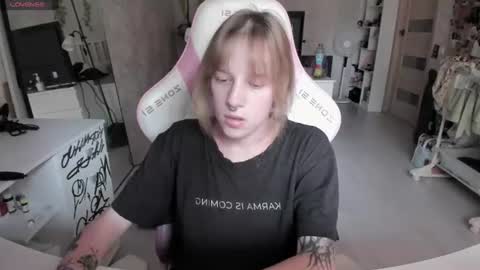 Snapshot of rapunzel_cute chatting on July 2026 01:13:02 PM Rapunzel online show from July 2026 01:13:02 PM