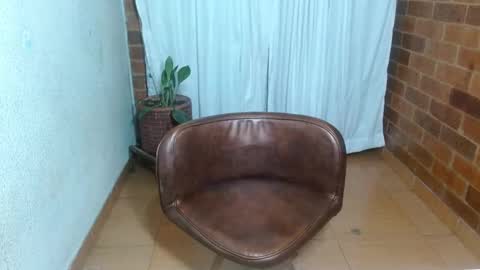 Raquel online show from December 2024 11:51:01 PM