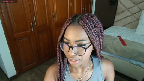 Raquel online show from January 2025 11:39:01 AM