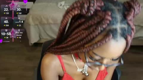 Raquel online show from February 2025 02:32:02 PM