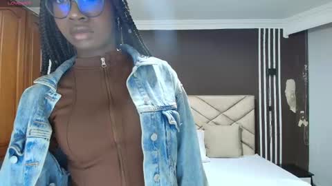 Raquel online show from November 2025 11:56:01 AM