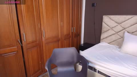 Raquel online show from January 2026 12:07:01 PM