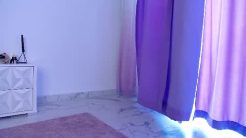 Snapshot of raven_foxxy chatting on June 2026 06:11:02 AM Raven Foxxy online show from June 2026 06:11:02 AM