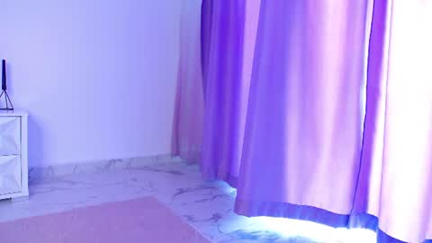 Snapshot of raven_foxxy chatting on June 2026 06:38:02 AM Raven Foxxy online show from June 2026 06:38:02 AM