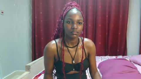 Snapshot of raven_luxe chatting on April 2026 04:06:02 PM Raven online show from April 2026 04:06:02 PM