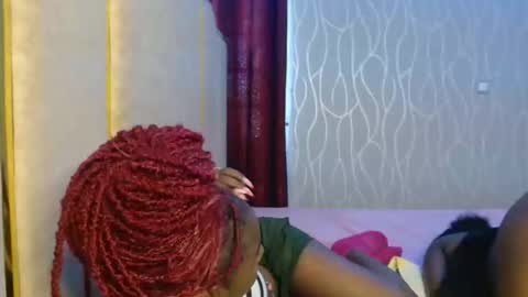Snapshot of raven_luxe chatting on May 2026 06:42:02 AM Raven online show from May 2026 06:42:02 AM
