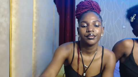 Snapshot of raven_luxe chatting on May 2026 08:37:01 PM Raven online show from May 2026 08:37:01 PM