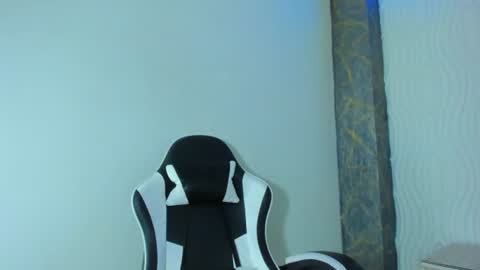 Snapshot of raven_rouge chatting on June 2026 12:48:02 PM gata online show from June 2026 12:48:02 PM