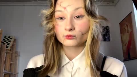 Lilith online show from October 2025 08:15:02 AM