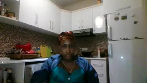 Snapshot of ravenbby chatting on April 2026 05:22:02 PM ravenbby online show from April 2026 05:22:02 PM