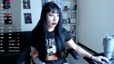ravenelle_ online show from July 2026 10:03:01 PM