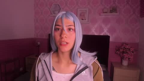 Ravenfox  online show from May 2026 07:18:02 PM