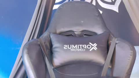 Raven online show from September 2025 09:17:02 PM