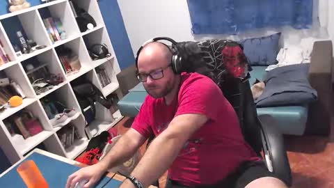 ravingr3d3 online show from October 2025 11:04:02 PM