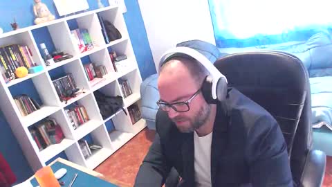 ravingr3d3 online show from January 2026 10:19:01 AM