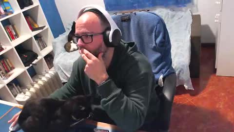 ravingr3d3 online show from February 2026 11:00:01 PM