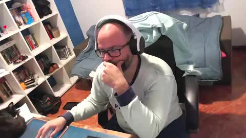 ravingr3d3 online show from March 2026 10:37:01 PM