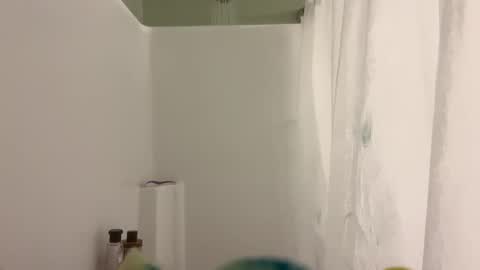 Snapshot of ravyn_xoxo chatting on January 2025 03:41:01 AM Ravynn 3 online show from January 2025 03:41:01 AM