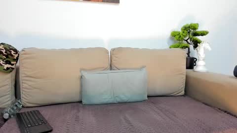 Adam online show from January 2026 05:35:02 AM