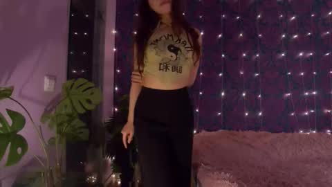 Lillian online show from October 2025 10:13:02 AM