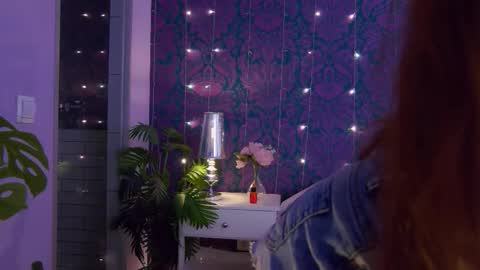 Lillian online show from October 2025 03:13:01 PM