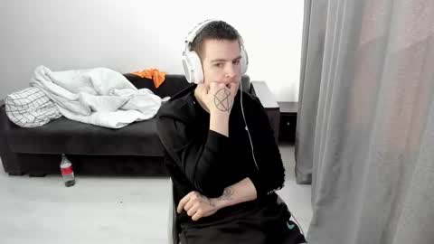 Ray online show from March 2026 07:46:02 AM