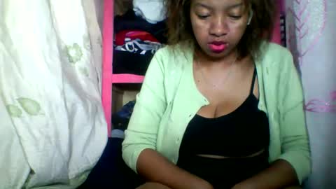Snapshot of rayana_69 chatting on May 2026 03:01:01 AM rayana_69 online show from May 2026 03:01:01 AM