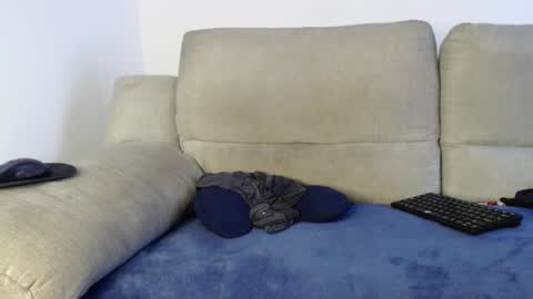 Snapshot of raycatt chatting on February 2026 05:07:02 PM Ray online show from February 2026 05:07:02 PM