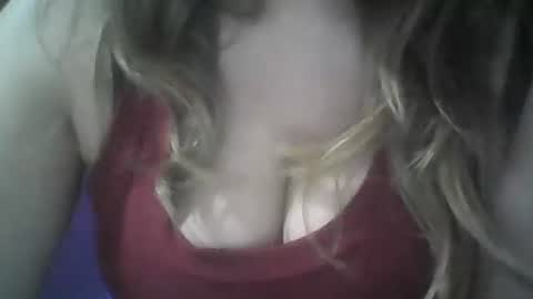 Snapshot of rayday_ chatting on October 2025 09:36:01 PM rayday_ online show from October 2025 09:36:01 PM