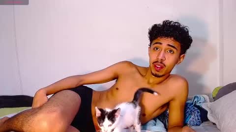 Rayn online show from January 2025 06:20:02 PM