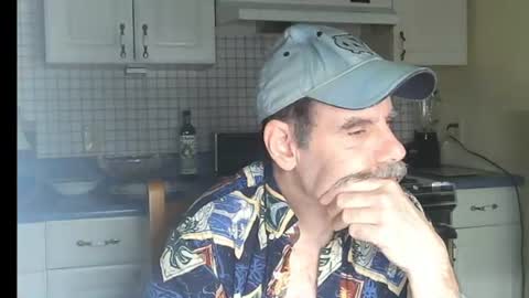 Snapshot of raylene4u2 chatting on June 2026 09:19:02 AM Ray online show from June 2026 09:19:02 AM