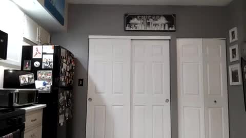 rayneonme1225 online show from October 2025 11:57:02 PM