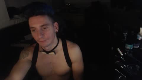 Rayzel online show from November 2025 05:06:02 PM