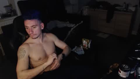 Rayzel online show from December 2025 10:28:02 PM