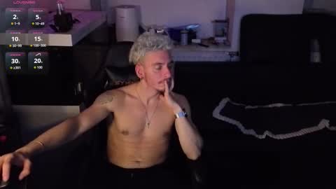 Rayzel online show from January 2026 10:24:01 PM