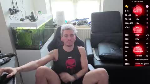 Rayzel online show from February 2026 01:31:01 PM