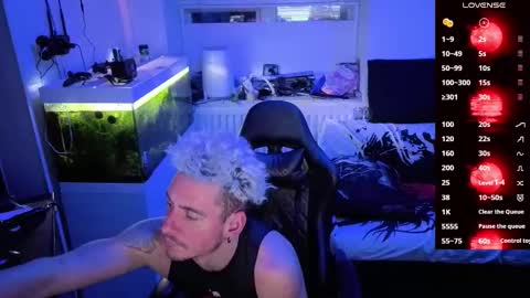 Rayzel online show from March 2026 10:01:01 PM