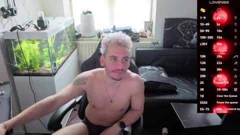 Rayzel online show from March 2026 01:25:01 PM