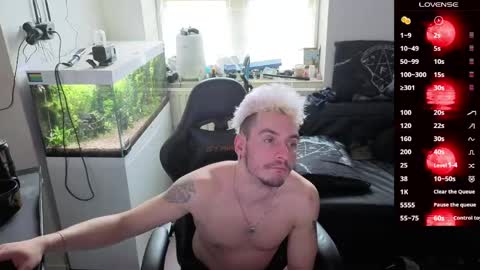 Rayzel online show from April 2026 03:53:01 PM