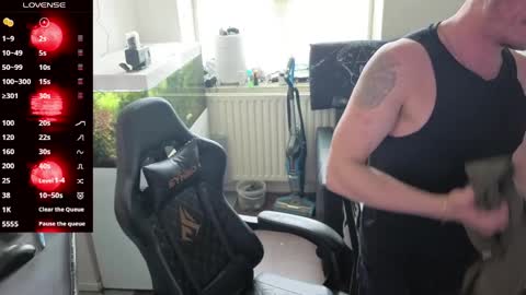 Snapshot of rayzel31 chatting on May 2026 11:27:01 AM Rayzel online show from May 2026 11:27:01 AM